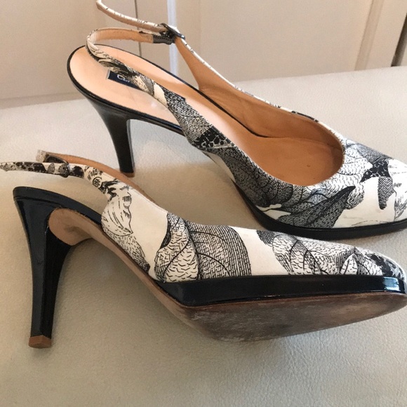 Claudia Ciuti beige/black 4” heels, sling back - Picture 2 of 4